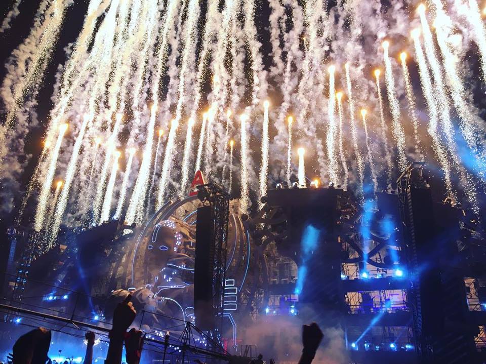 Main Stage Fireworks