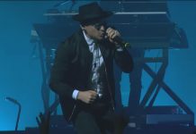 Linkin Park lead singer Chester Bennington commits suicide aged 41 !!! linkin park lead singer