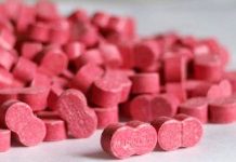 WARNING: 3 people were taken to hospital after taking Pink Mastercard Ecstasy pills pink mastercard ecstasy