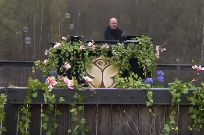 tomorrowland 2018 paul kalkbrenner