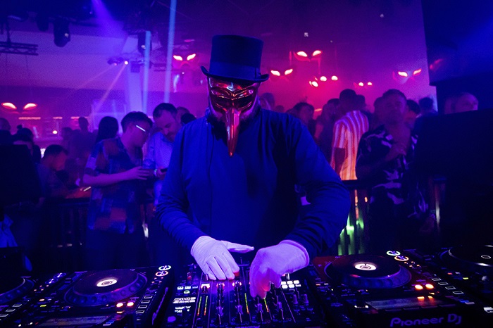 Claptone