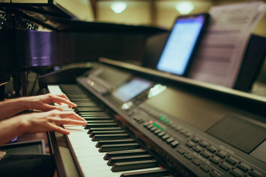 Why every DJ should learn how to play Piano Keyboard Rave Jungle