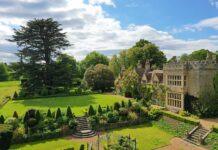 Labyrinth Open-Air debuts at Tofte Manor with Dixon and Âme Labyrinth