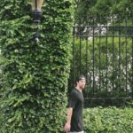 Checo releases captivating single ‘Palo Santo’ (feat. The Magic Mullet)