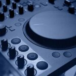 Native Instruments reveals Traktor MX2, a next-generation 2-channel DJ controller